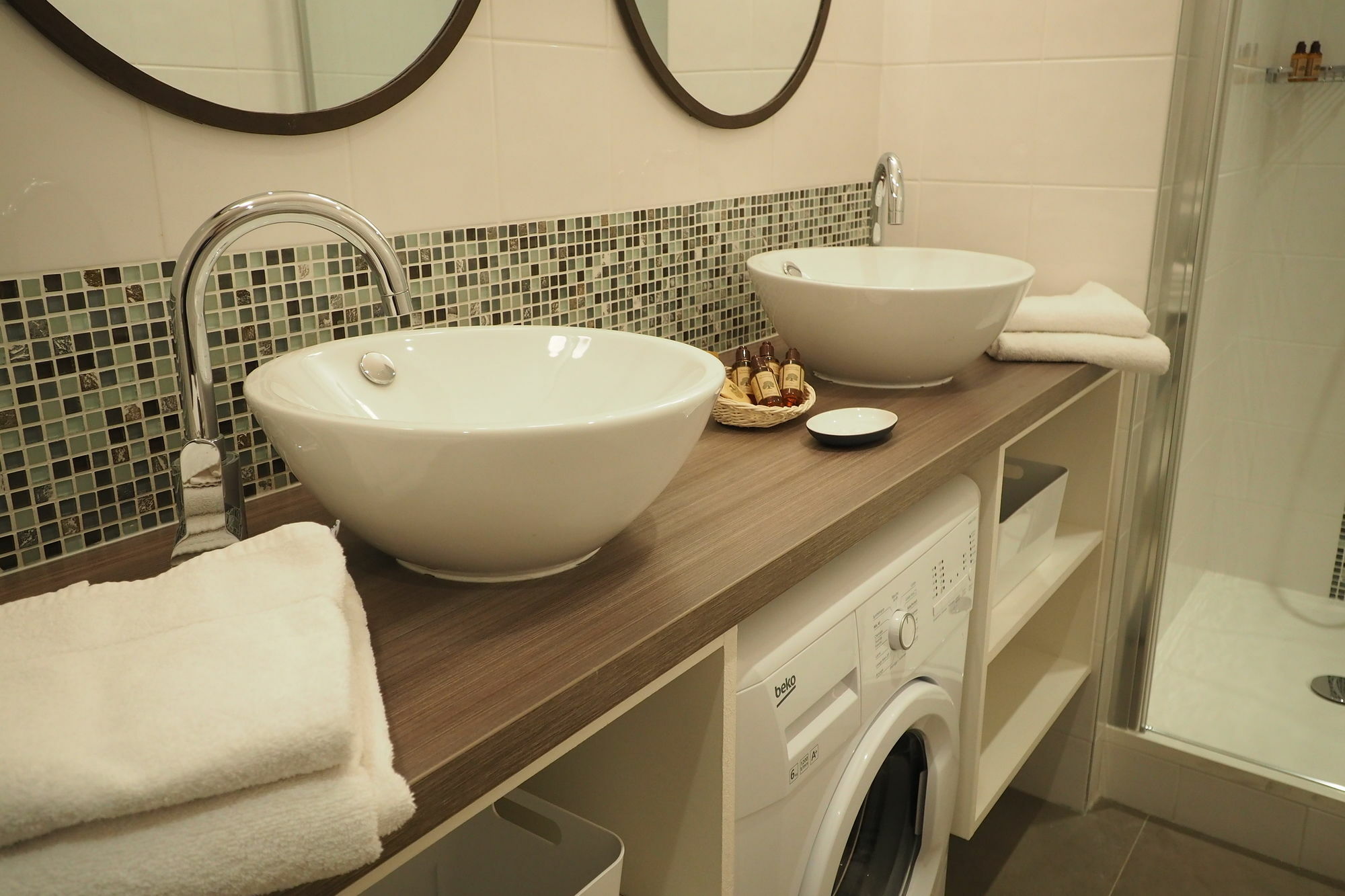 Louvre Opera Design Chicsuites Париж Екстериор снимка
