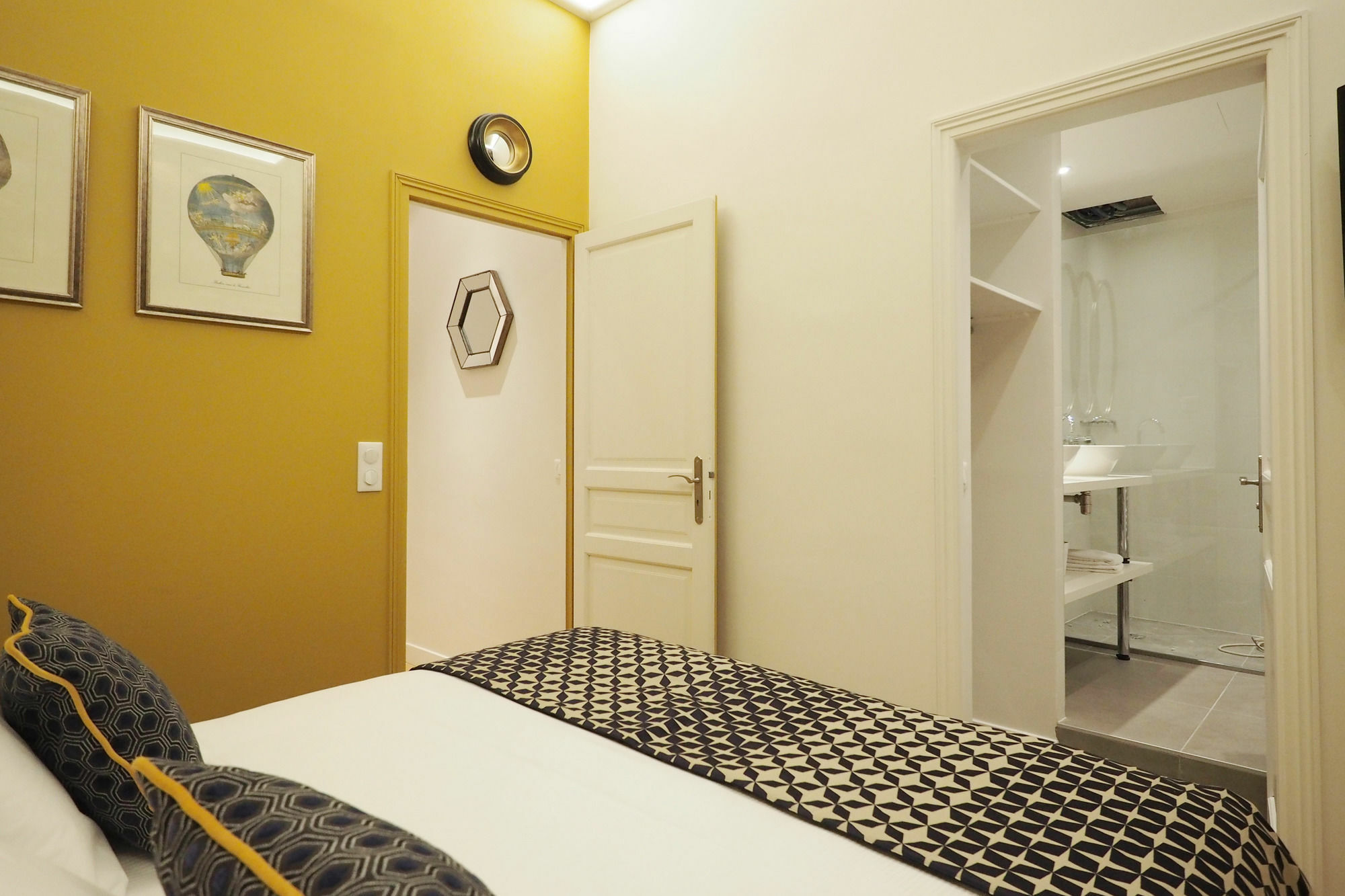 Louvre Opera Design Chicsuites Париж Екстериор снимка